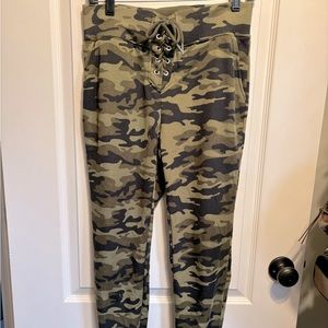 Camouflage comfy joggers